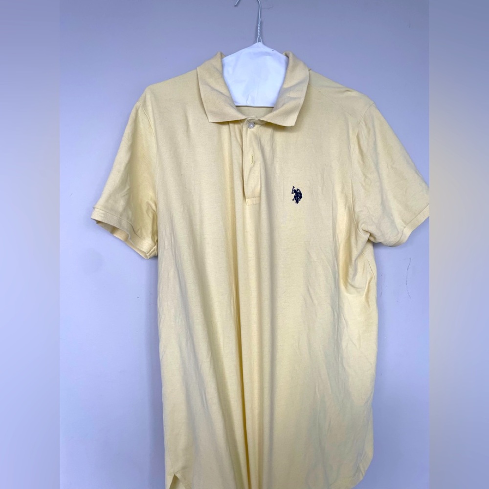 US Polo Assn. Men’s Large Yellow Polo shirt.